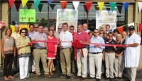 Ribbon cutting marks grand opening of Food Giant in Bainbridge