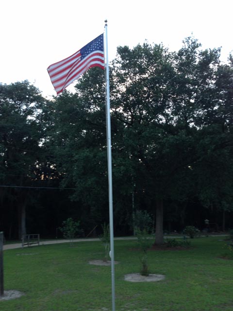 flying the american flag on memorial day has a special meaning