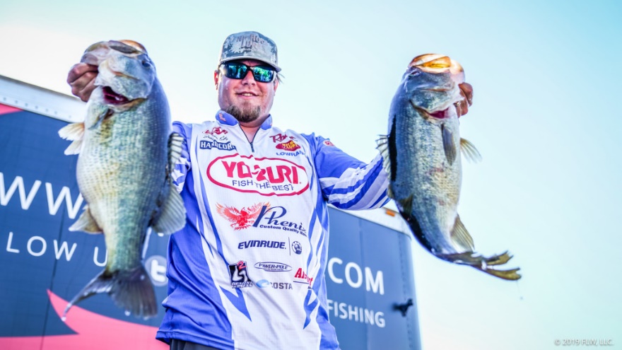 FISHING: FLW Tour Pros Weigh in Big Bags on Day One – Sowegalive